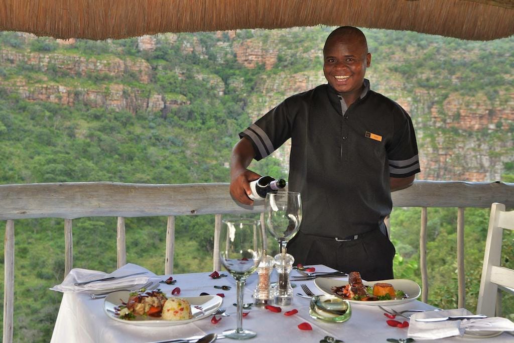 Clifftop Exclusive Safari Hideaway activities